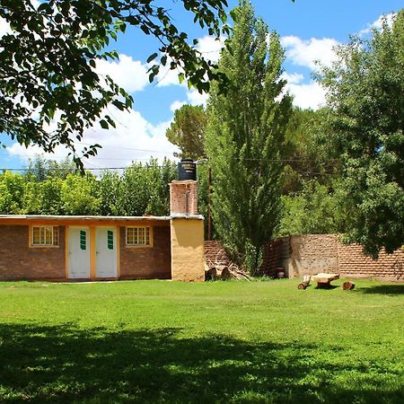 Samadi Hostel Успальята Экстерьер фото