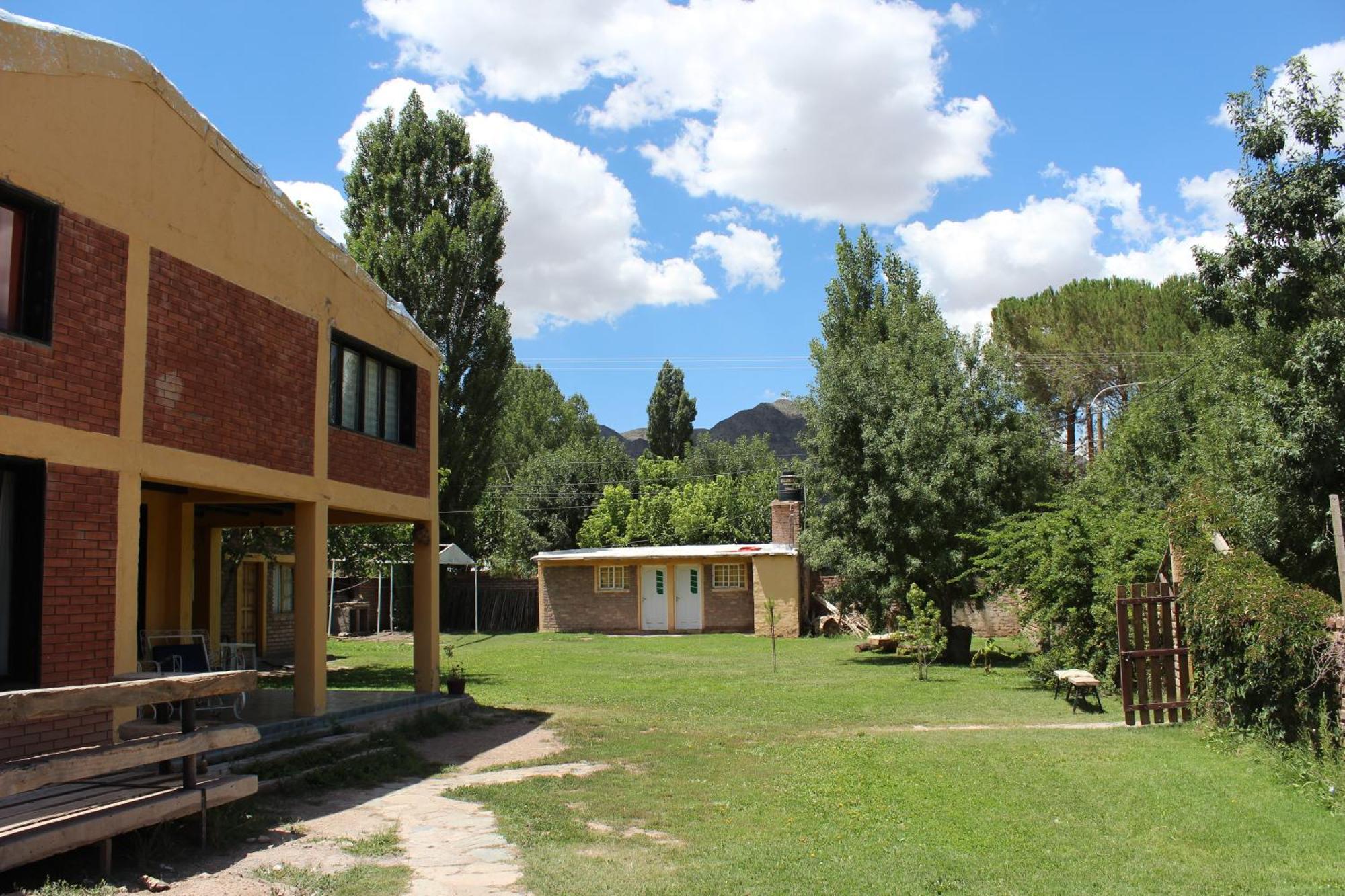 Samadi Hostel Успальята Экстерьер фото